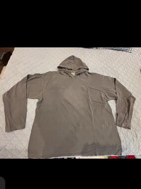 Comfort Colors Gray Hooded Long Sleeve Tee, washed never worn.